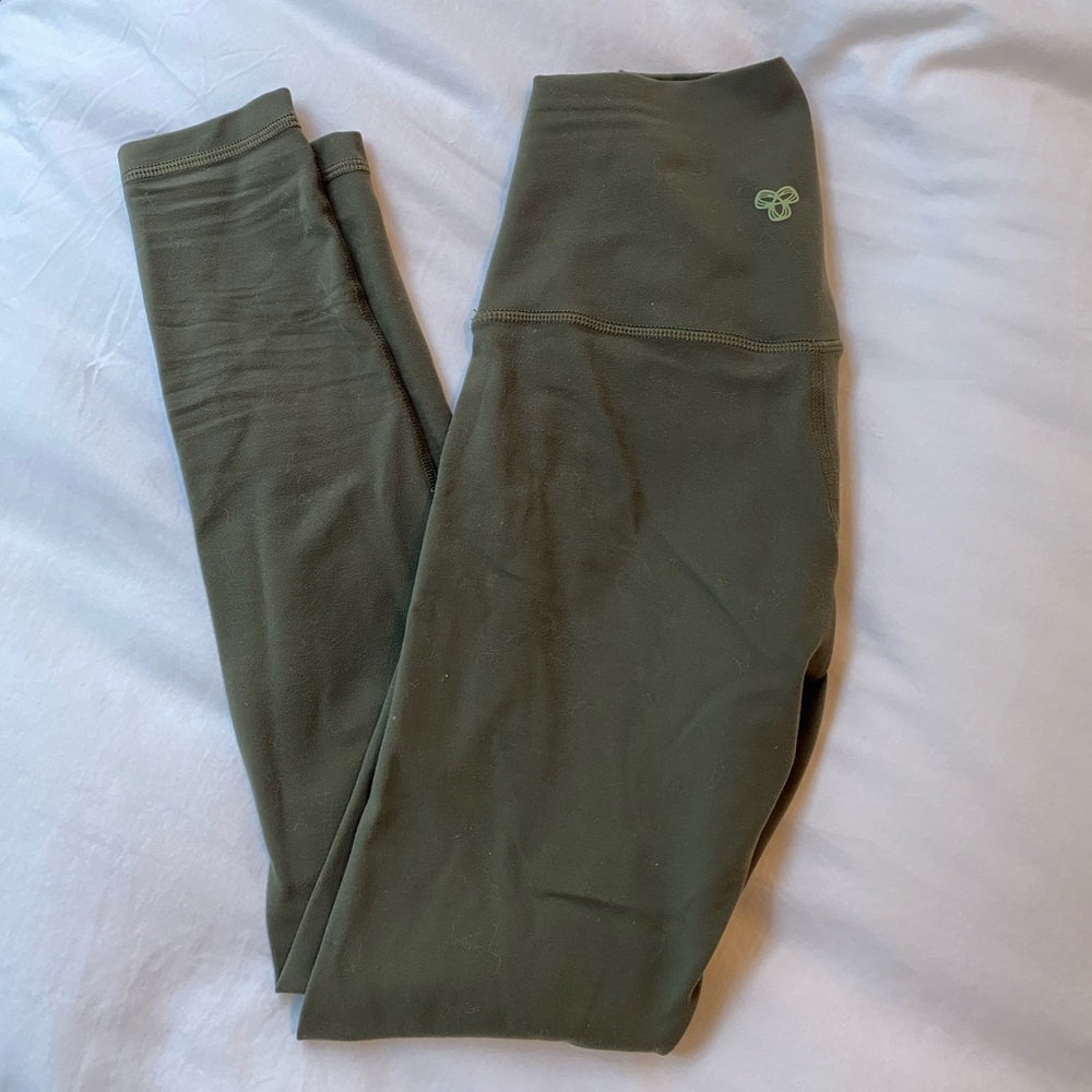 TNAction leggings